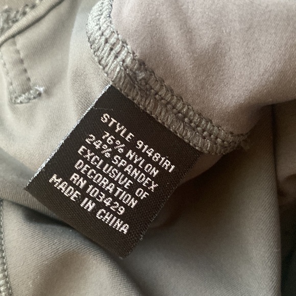 Intro Love the Fit Grey Stretch Pants. Size XL. Front pockets. Worn once. - Picture 6 of 8